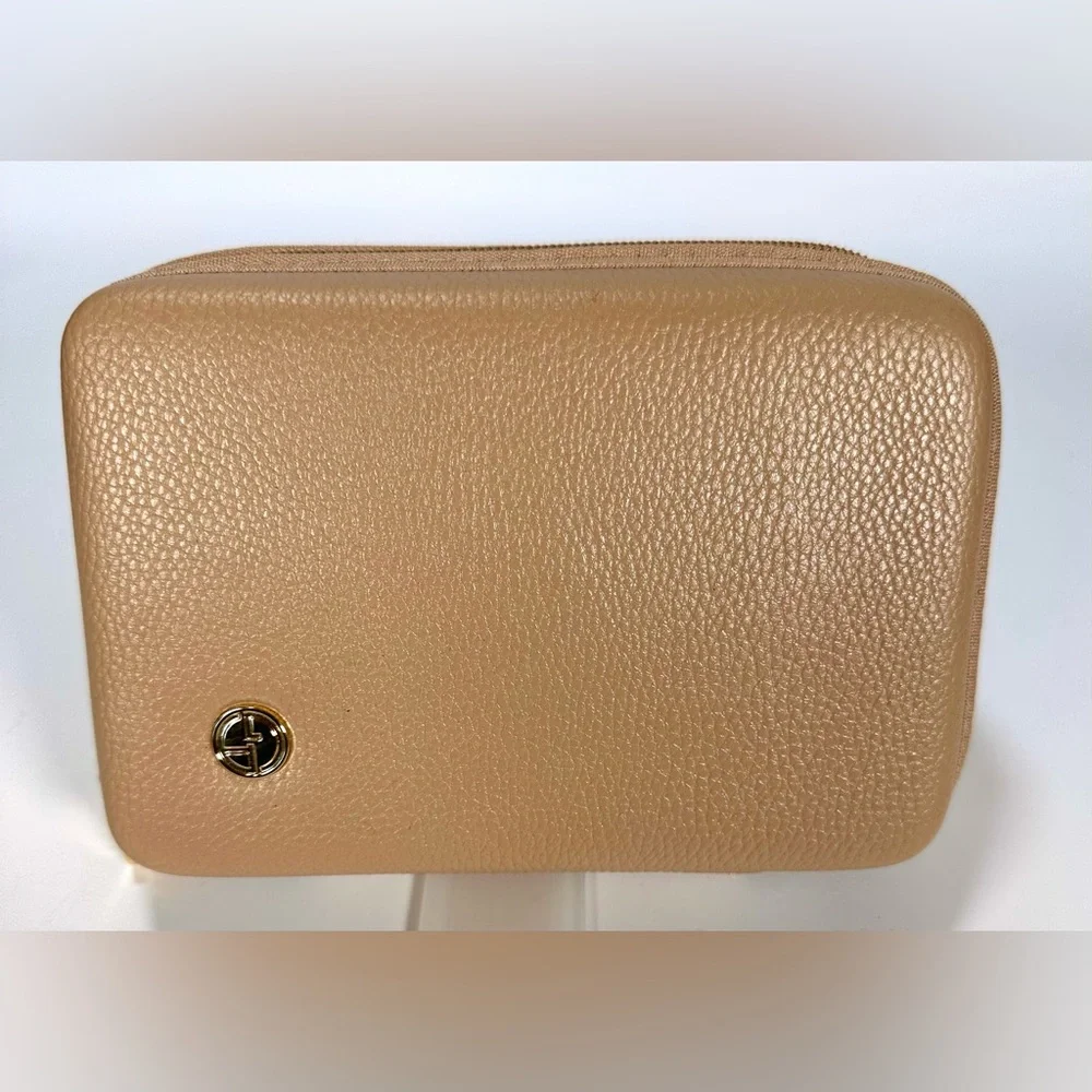 Giorgio Armani Cosmetic/amenity/toiletries Bag